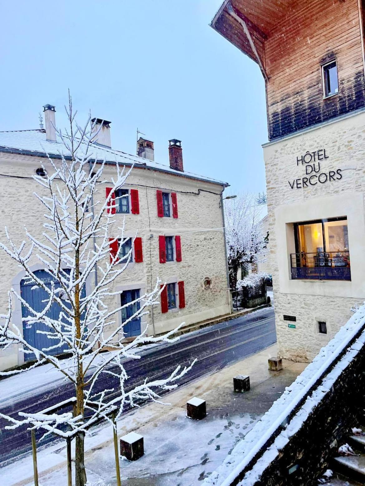 Restaurant Hotel Du Vercors Saint-Martin-en-Vercors Exteriör bild